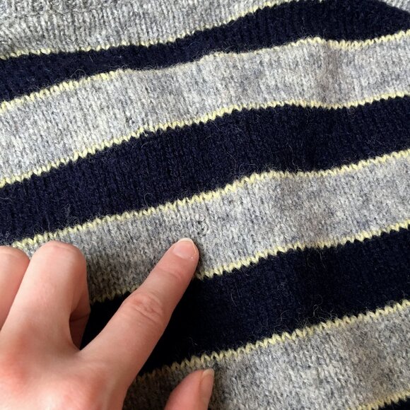 Vintage Shetland Wool Stripped Crewneck - Made in England / FINAL PRICE DROP - Picture 5 of 7